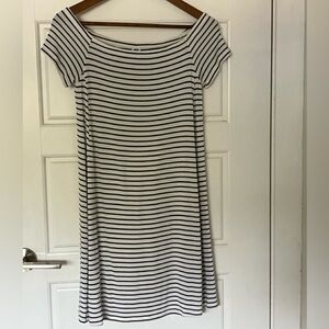 Old Navy Ribbed White and Black Striped Swing Mini Dress